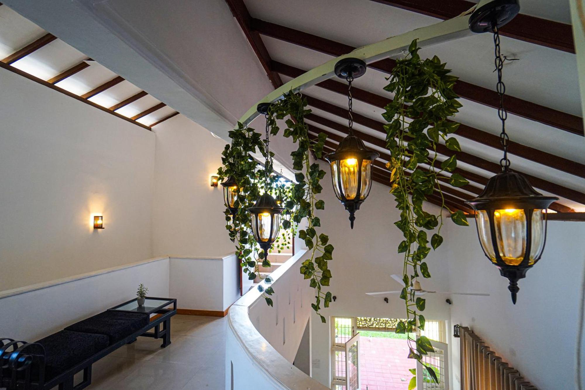 Ayur Ayur White Sail Villa Dalupotha Exterior photo